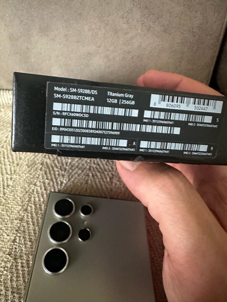 SAMSUNG S24 ULTRA 256 GB 12 GB RAM - 7