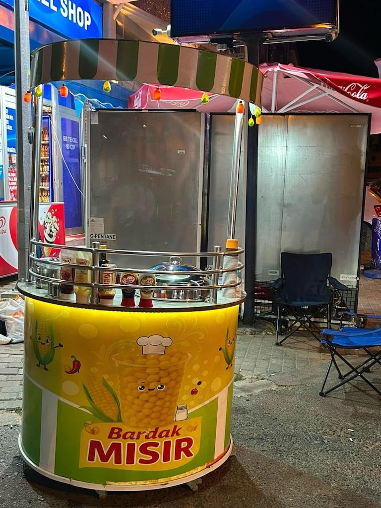 Satılık Süt Mısır Tezgahı