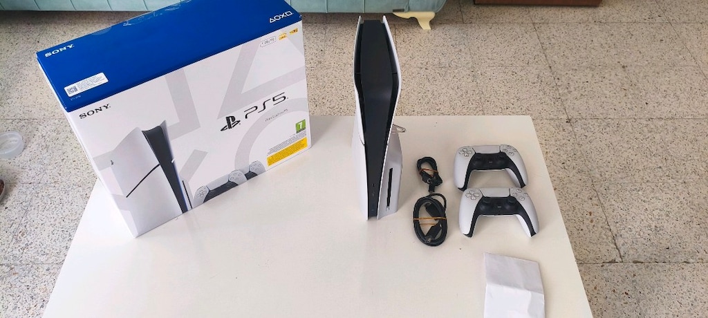 2 AYLİK SONY PS5. SLİM DUALSENSE..VATAN PC FATURALİ. TAKASLİ - 3