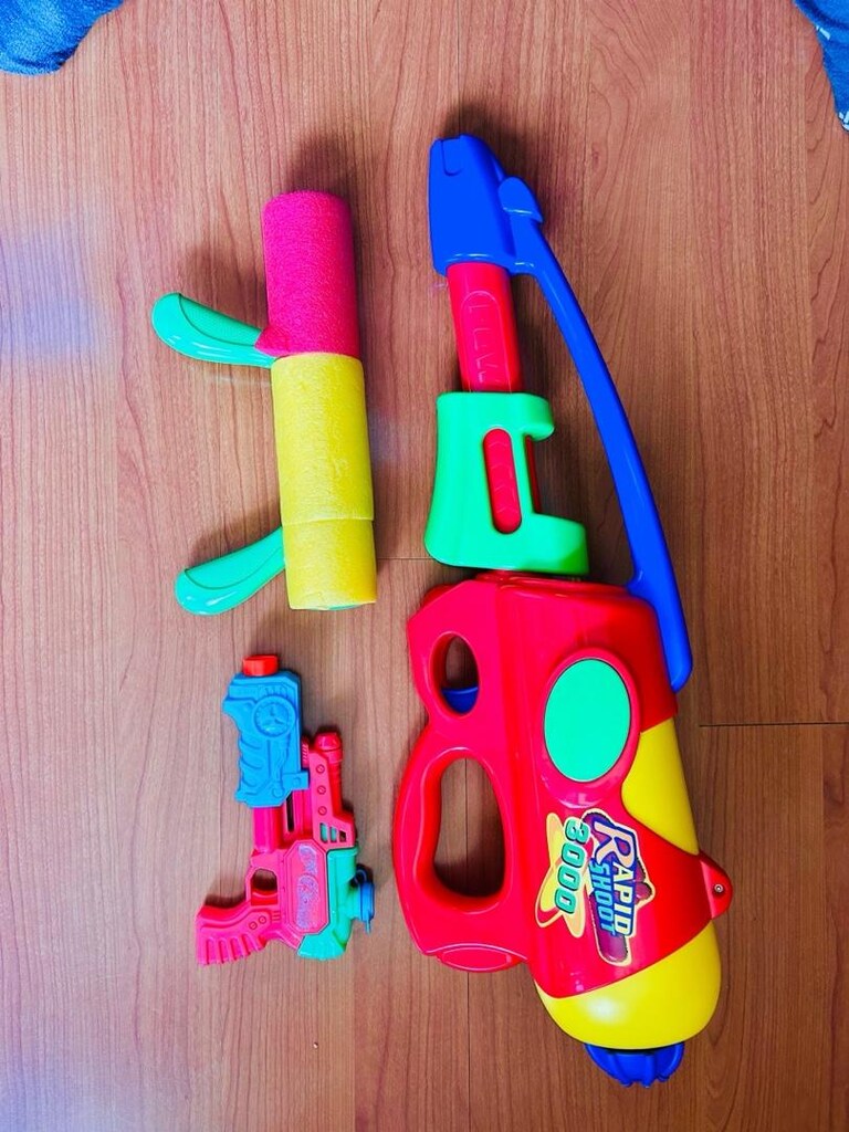 Nostaljik Su Tabancaları Dev boy 72 cm Rapid Shoot 3000+2 adet Açıklam - 2