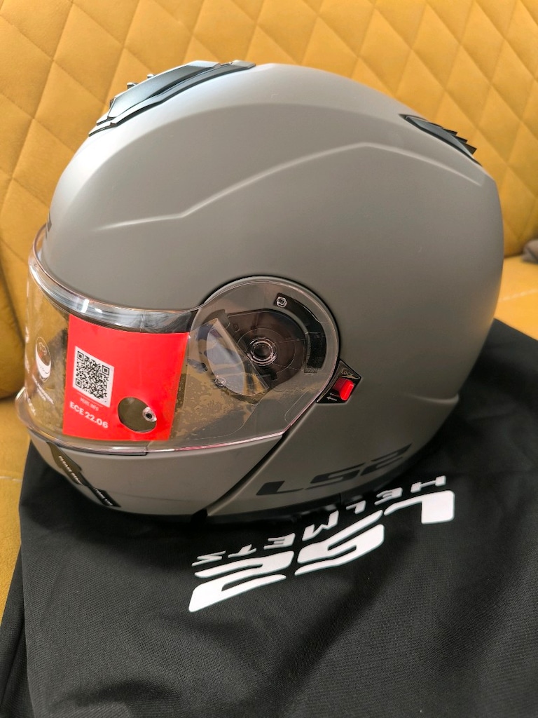 LS2 STROBE 2 MOTORSİKLET KASKI - 4