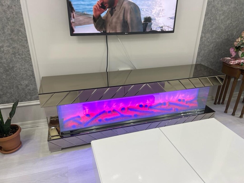 Çok Şık LED Işıklı TV Ünitesi Satılıktır - 4