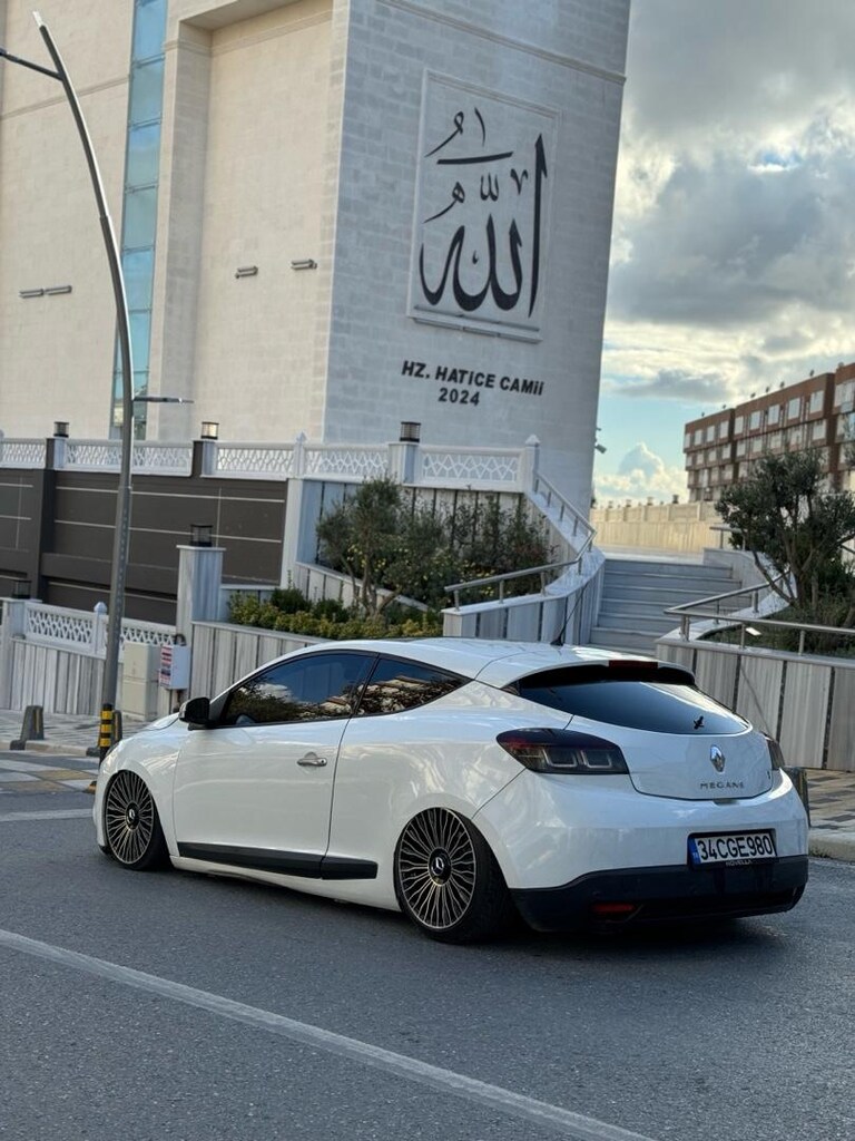2011 Megane 3 coupe - 4