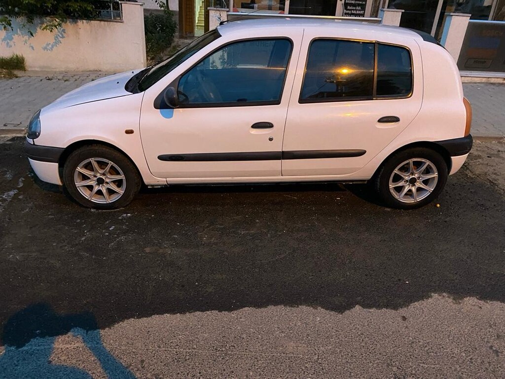 şahin parasına klimalı clio - 2