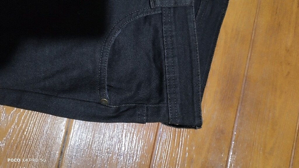 #Likralı esnek koyu haki renk jeans pantolon. Arka bacakta leke.. - 2