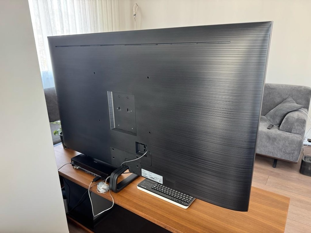 Samsung QE-65Q80R 65 inç Televizyon - 2