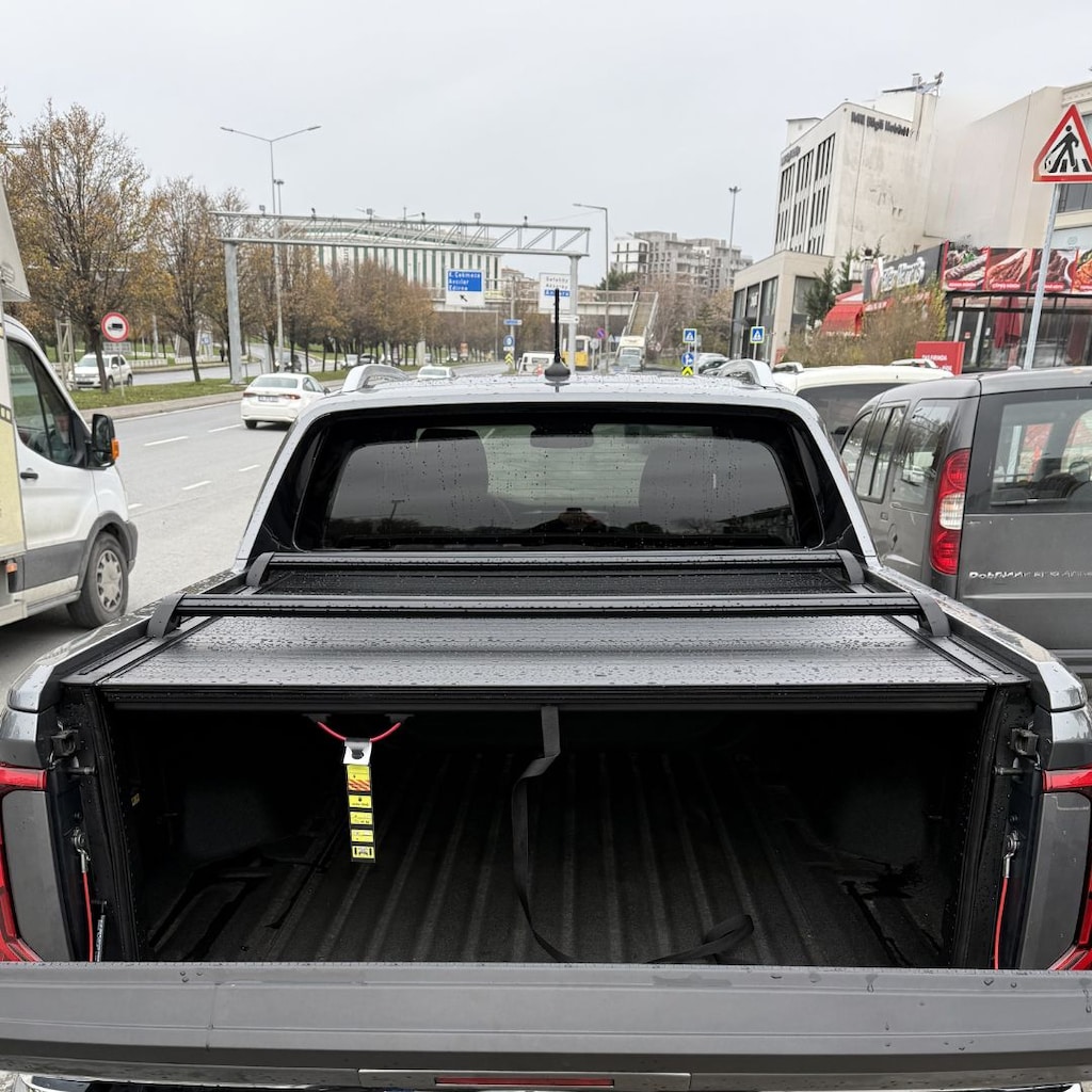 Yeni Amarok Maximus Siyah Sürgülü Kapak - Top Roller - İthal