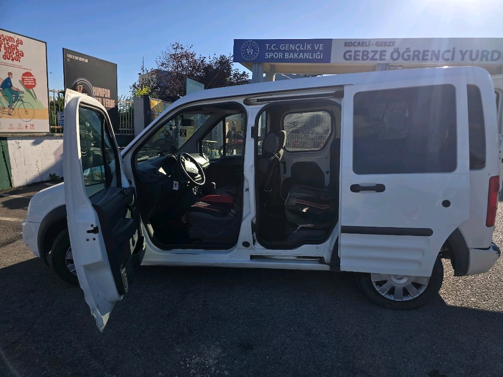sahibinden 90'lık Connect, motor yürüyen sorunsuz, 190.000 km orijinal - 7