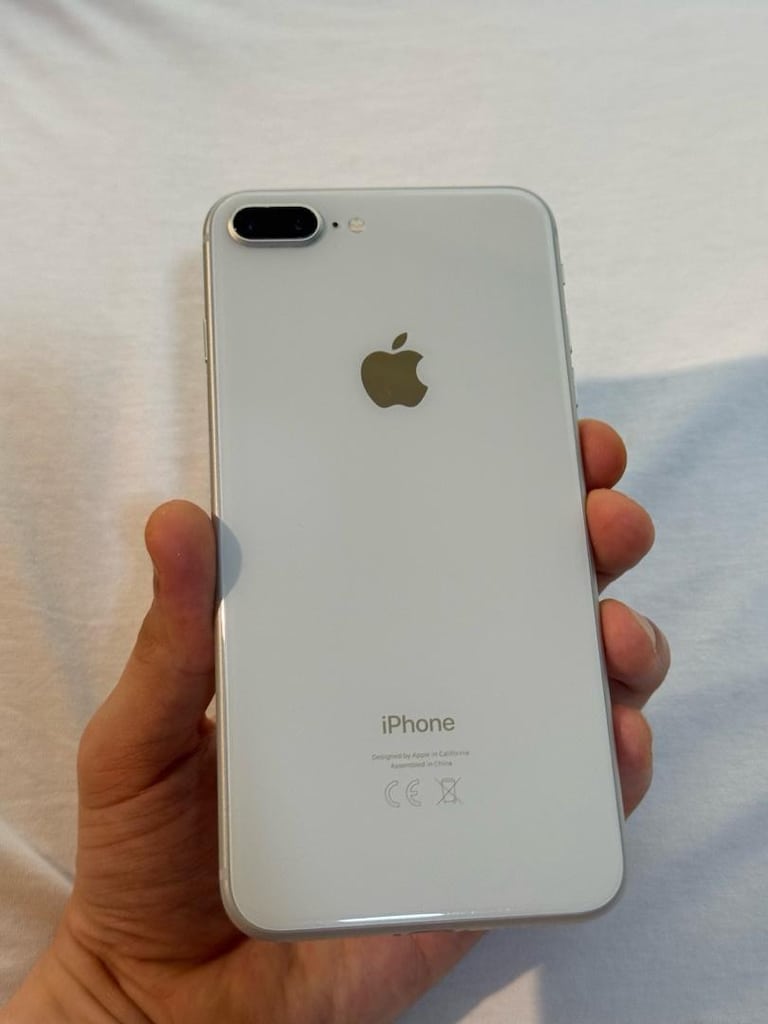 IPHONE 8 PLUS 64 GB - 2