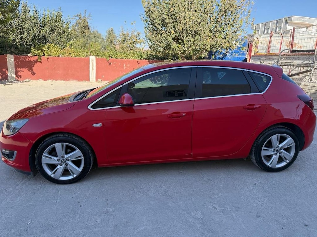 Opel Astra 1.4 turbo benzin lpg - 3