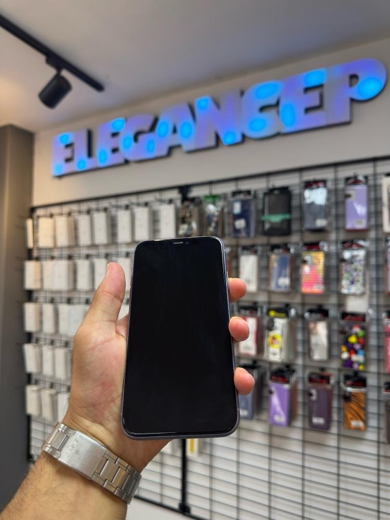 -İphone 11 - 2