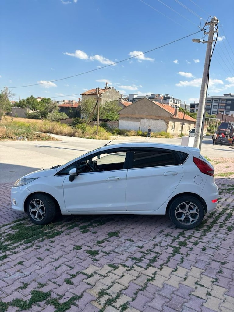 Ford Fiesta 1.4 TDCİ Trend - 4