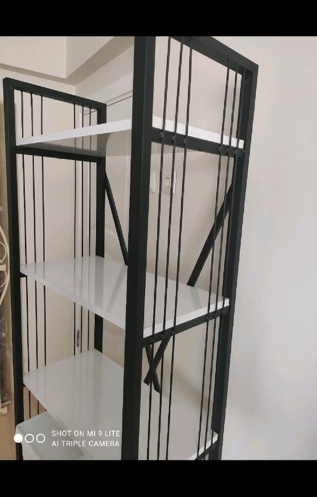 Modern kitaplık metal aksamlı 5 raflı - 4