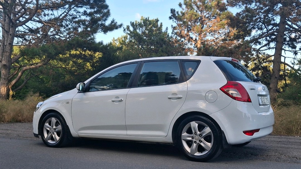 KİA CEED DİZEL OTOMATİK 128HP CONCEPT SR SUNROOF'LU BAKIMLI ARAÇ - 2