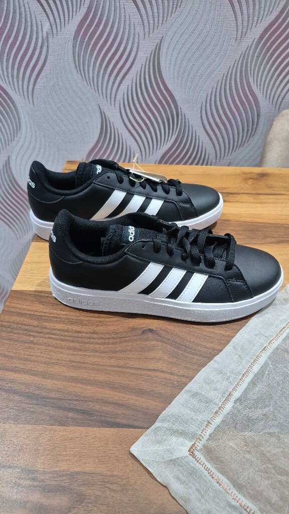 Orjinal Etiketli Adidas Ayakkabı - 2