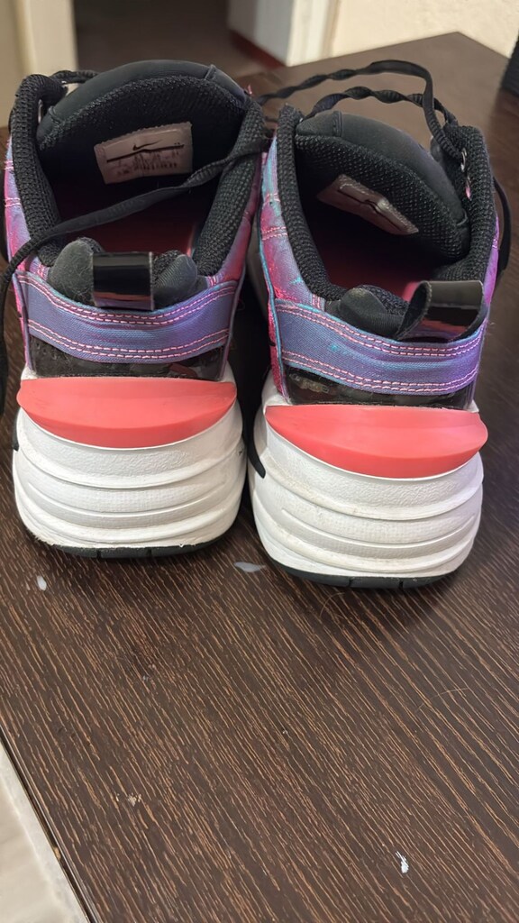 Nike - 2