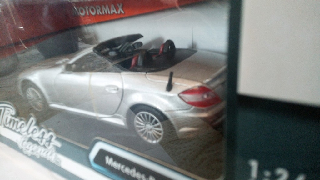 1/24 Mercedes Benz SLK55 AMG - 4