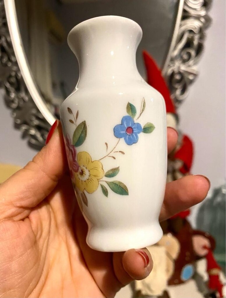 Vintage El Yapımı Mini Porselen Vazo - 5