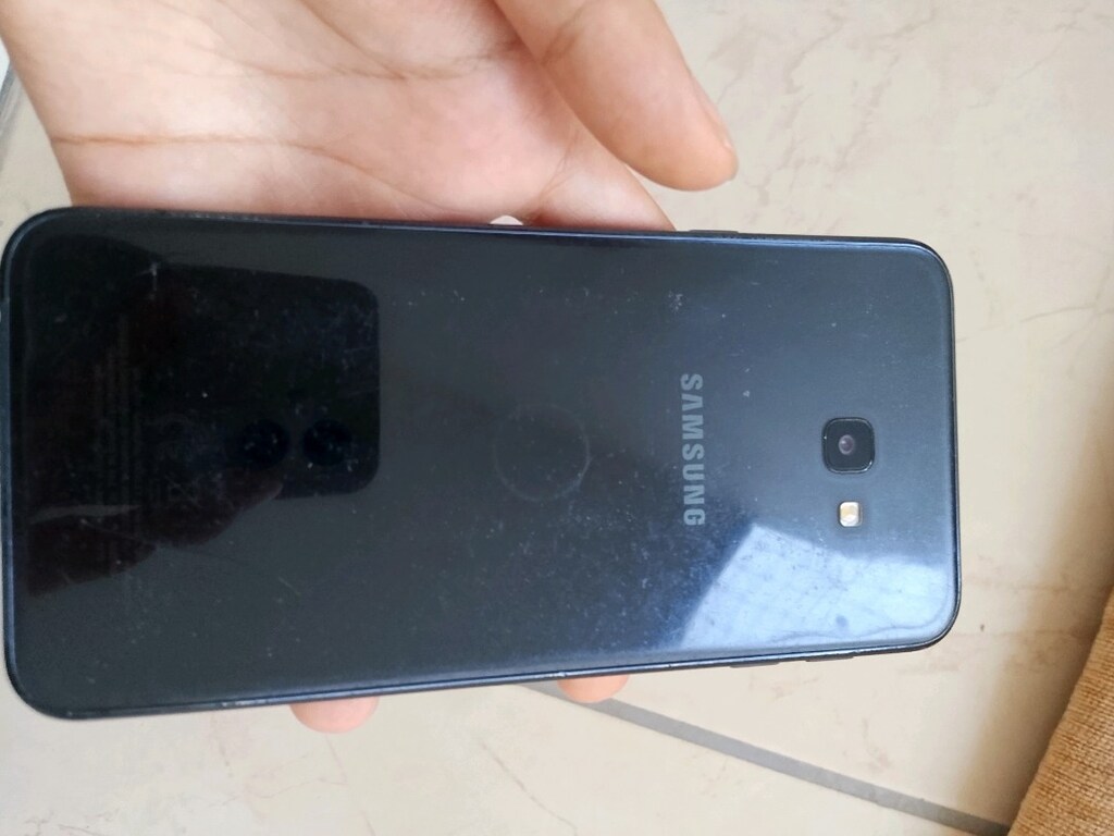 Samsung Galaxy J4+ - 2