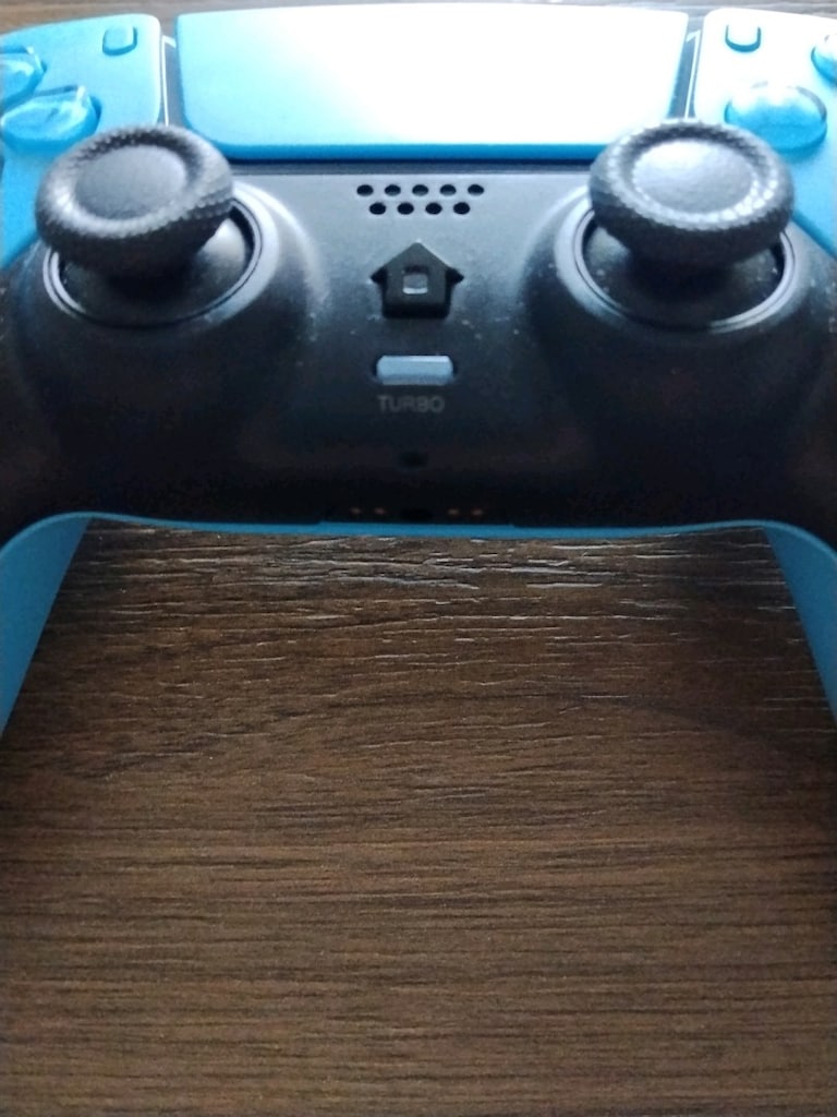 ps5 görünümlü kol - 3