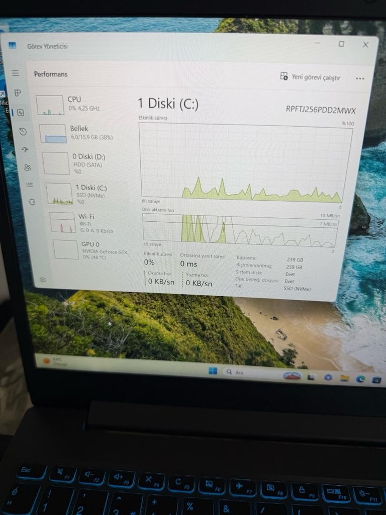 Lenovo L340 Gaming 17-9750H GTX1650 16GB RAM SSD FHD - 12
