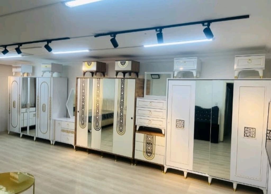 SIFIR UYGUN YATAK ODASI TAKIMI ( DOLAP + ŞİFONYER + 2 ad. KOMODİN )