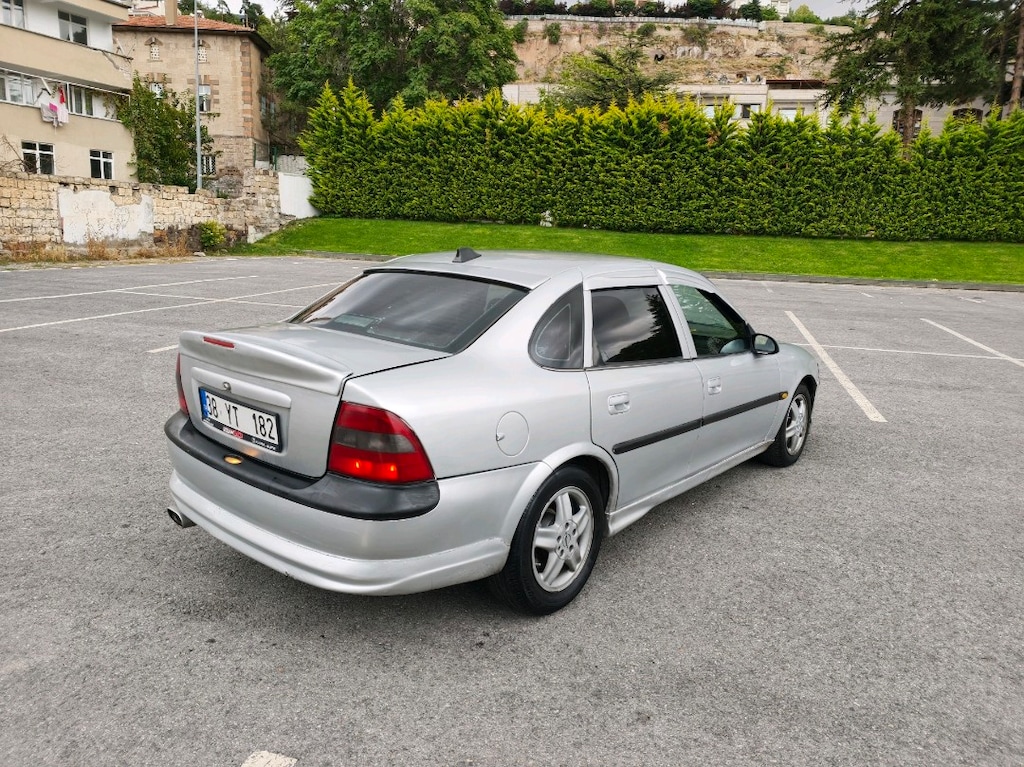 1997 Model Opel Vectra CD 2.0 16v 136 Hp Sıralı Lpg'li Muayene Yeni - 2