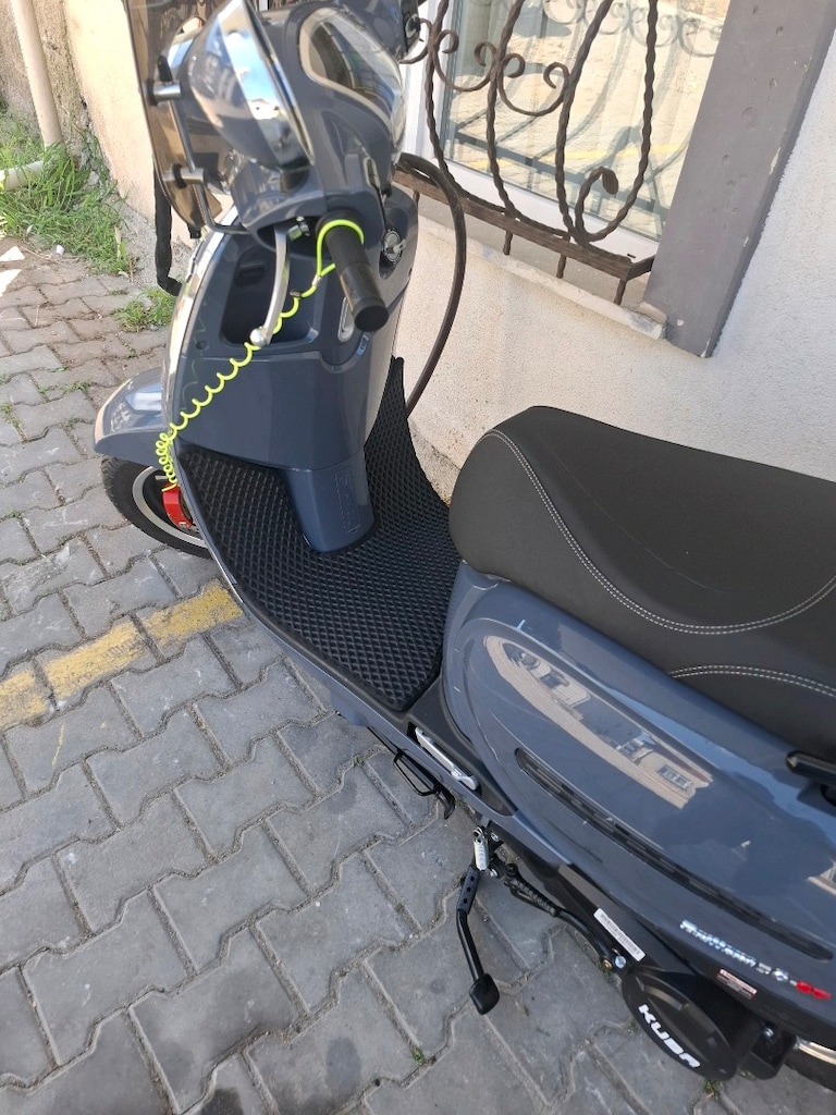 kuba brilliant 50st/125 cc fabrikasyon sıfır ayarında 200 km - 2
