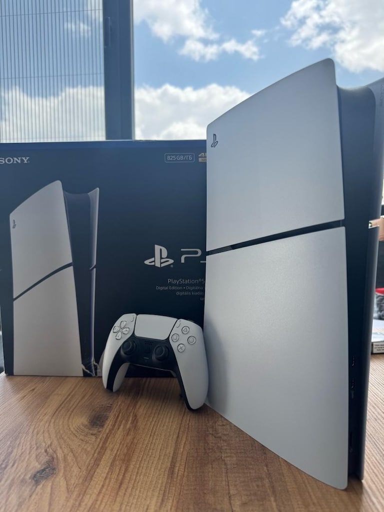 PS5 Slim Digital