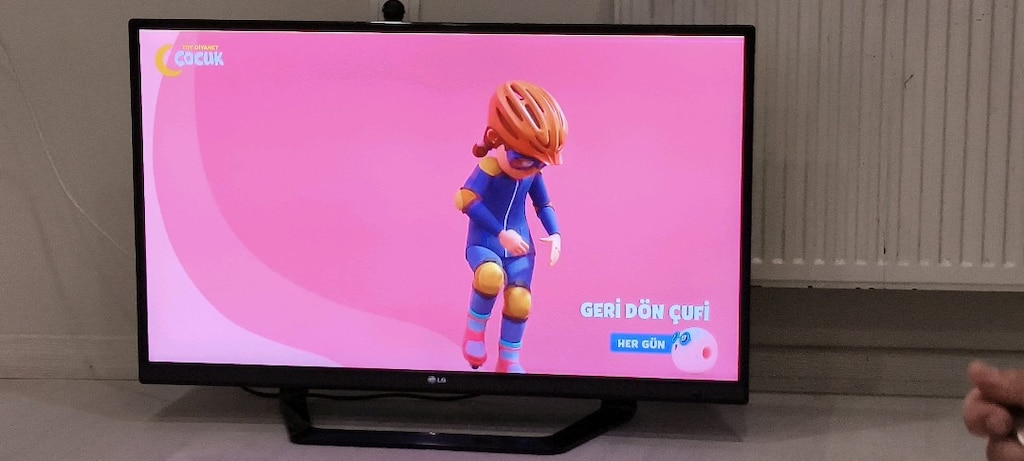 LG TV 42.inç 106 ekran - 5