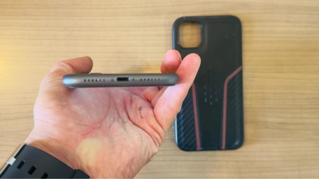 IPHONE 11 64 GB SADECE CİHAZ Pil 100 HARİCİ DEĞİŞEN TAMİR YOK TÜM Ö - 4