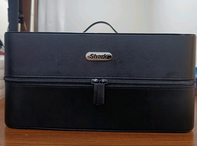 SHARK SAÇ ŞEKİLLENDİRİCİ
