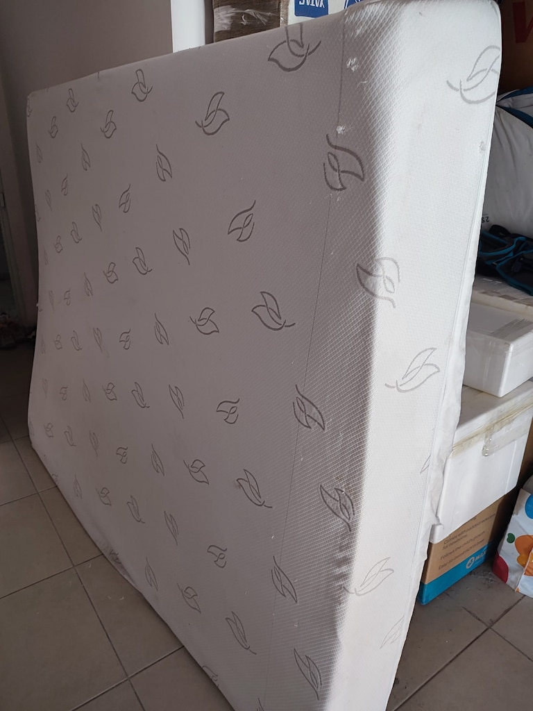 160x200 Çift Kişilik Visco Yatak – Çok Temiz ve Bakımlı - 3