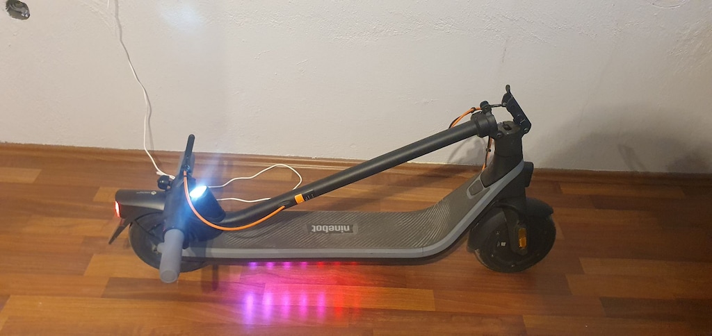 Segway Ninebot E2 Plus 500W Kickscooter Scooter Elektrikliscooter - 4