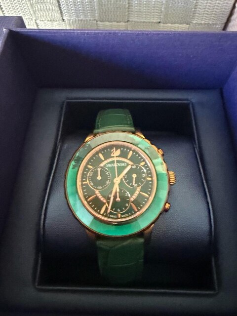 Swarovski Yeşil Kronograf Saat
