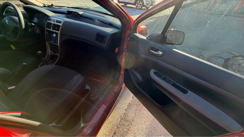 Değişensiz 1.4 HDİ XR Sunrooflu - 13