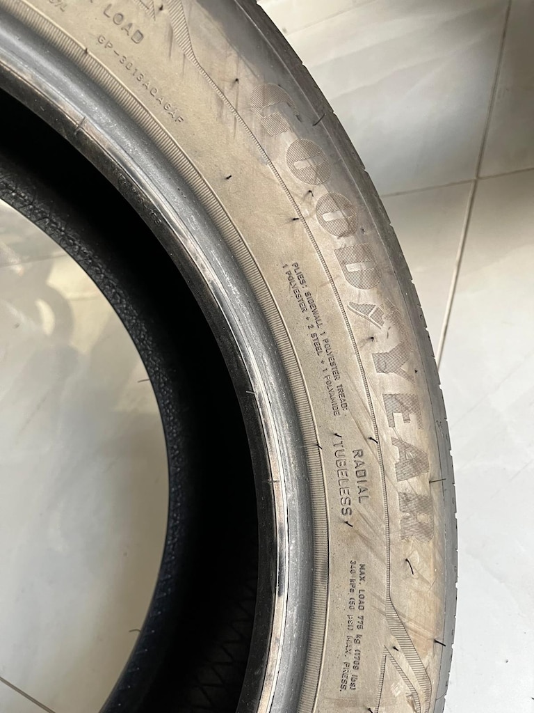 215 55 18 GOODYEAR YAZLIK 2 ADET AZ KULLANILMIŞ - 2