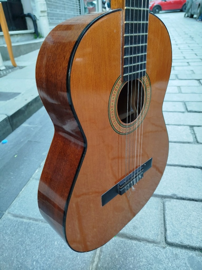 admira marka gitar orijinal - 3