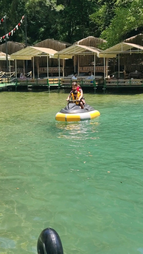 Jetbot Akülü Motorlu Şişme Su Botu - 7