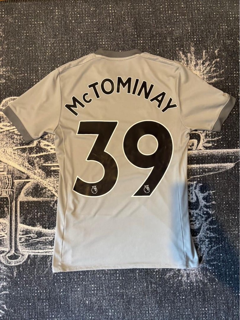 Orijinal Man United McTominay Forma
