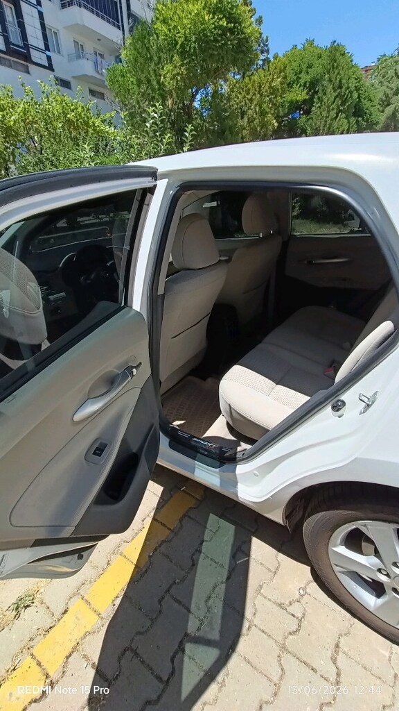Toyota auris - 12