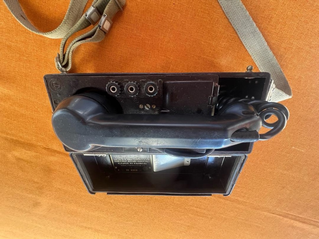 Orijinal 1978 Üretimi TAP-67 Sahra Telefonu Bakalit Kasa, Manyetolu - 4