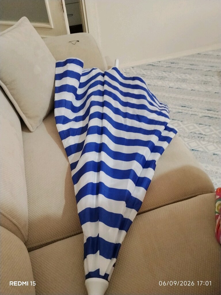 PLAJ ŞEMSİYE 200 CM YANA YATMALI MAVİ BEYAZ - 4