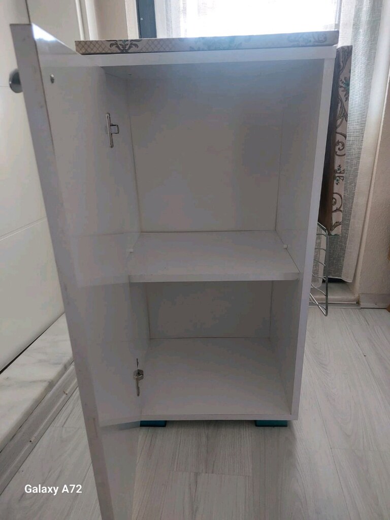 dolaplı ütü masasi - 2