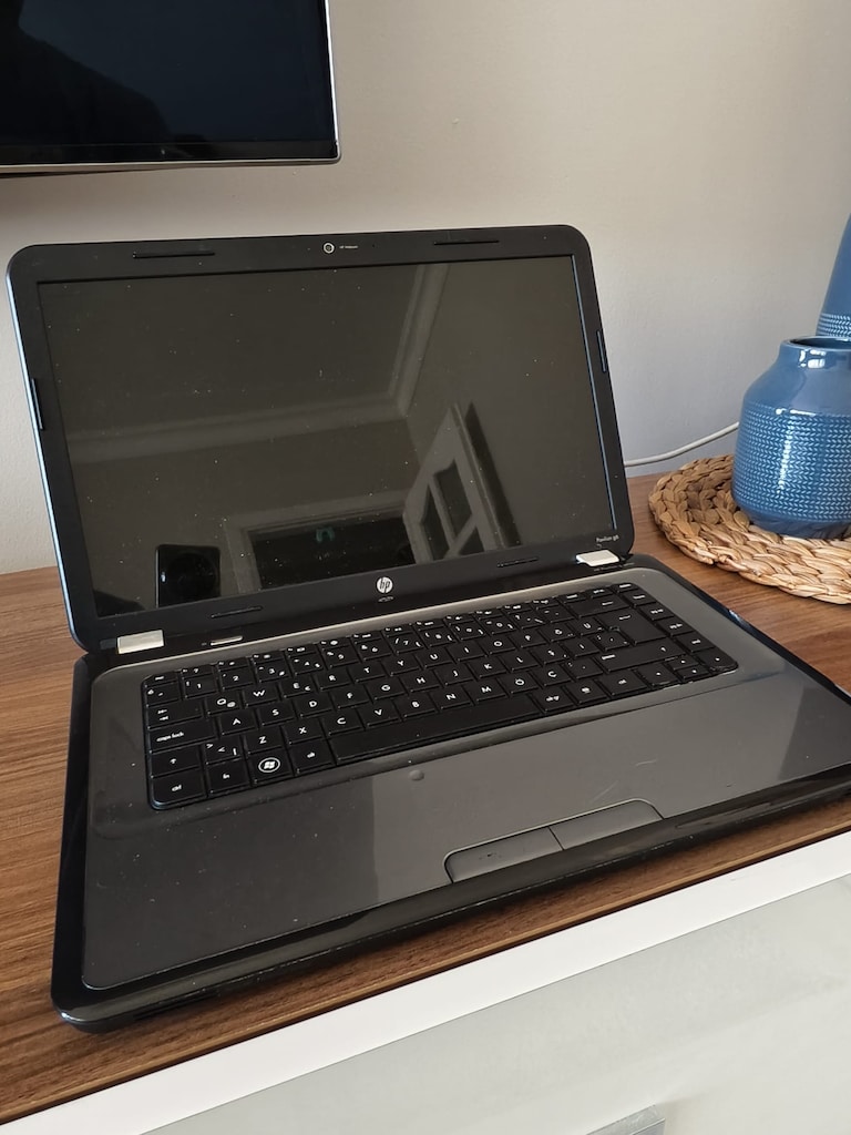 HP LAPTOP - 15