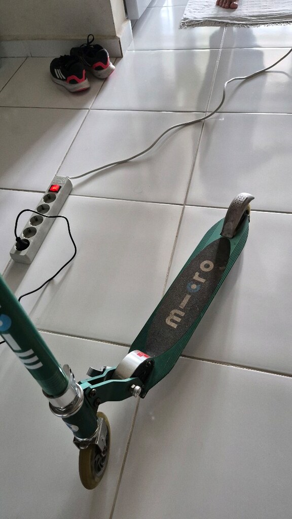 Micro Sprite Scooter Yeşil - 4