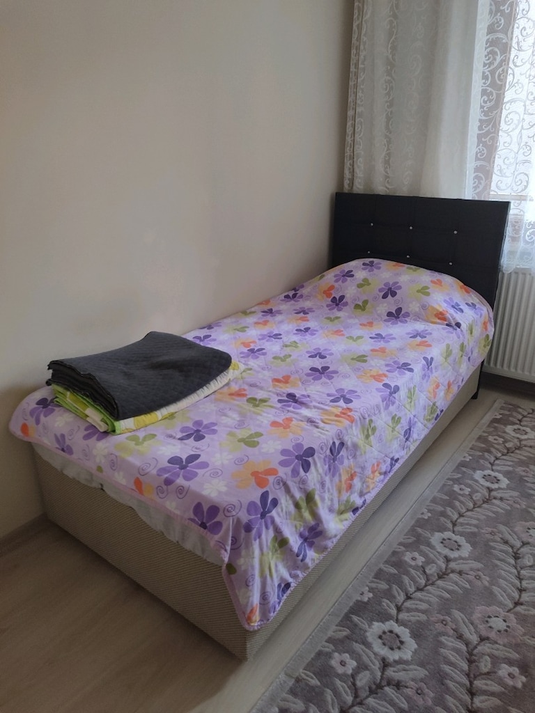 Az Kullanılmış Baza+Yatak+Başlık
