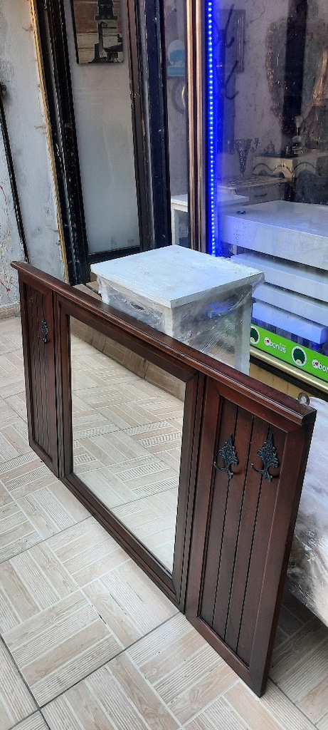 ahşap askılıklı ayna - 4