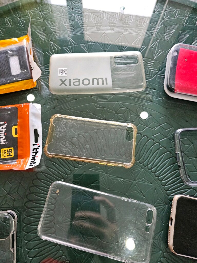 çeşitli telefon kılıfları - 7