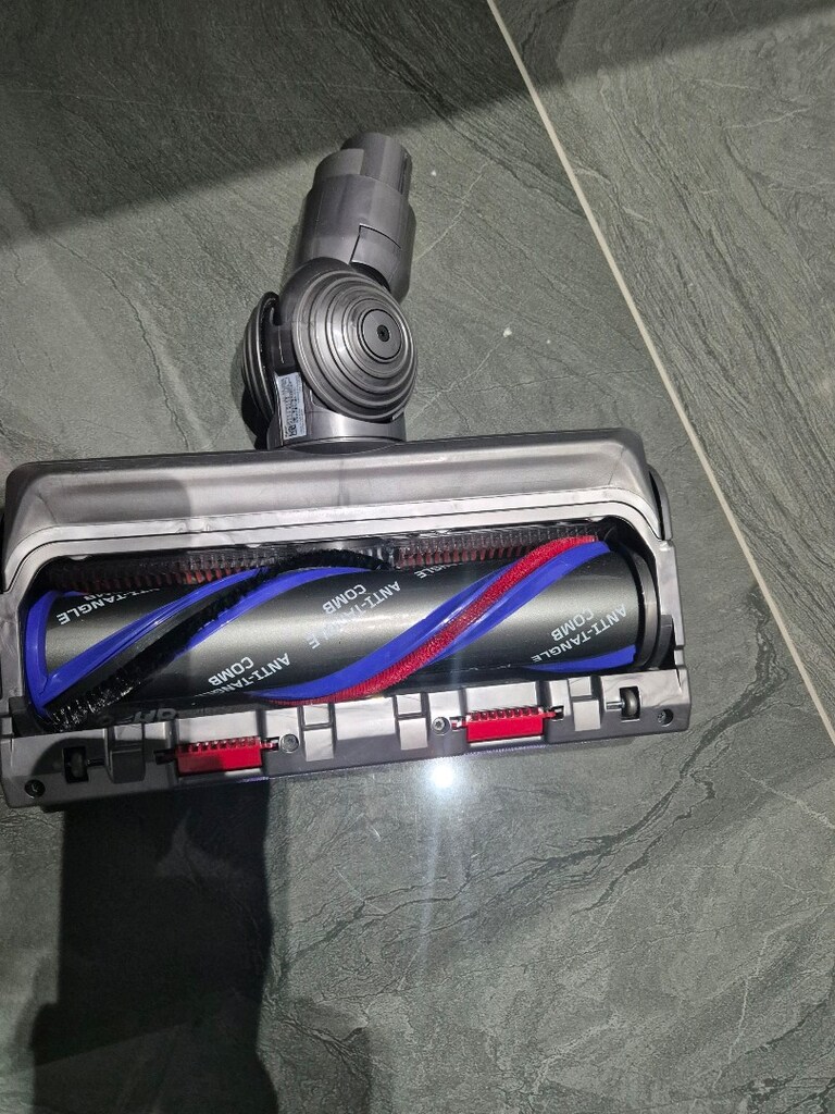 dyson v15 - 8